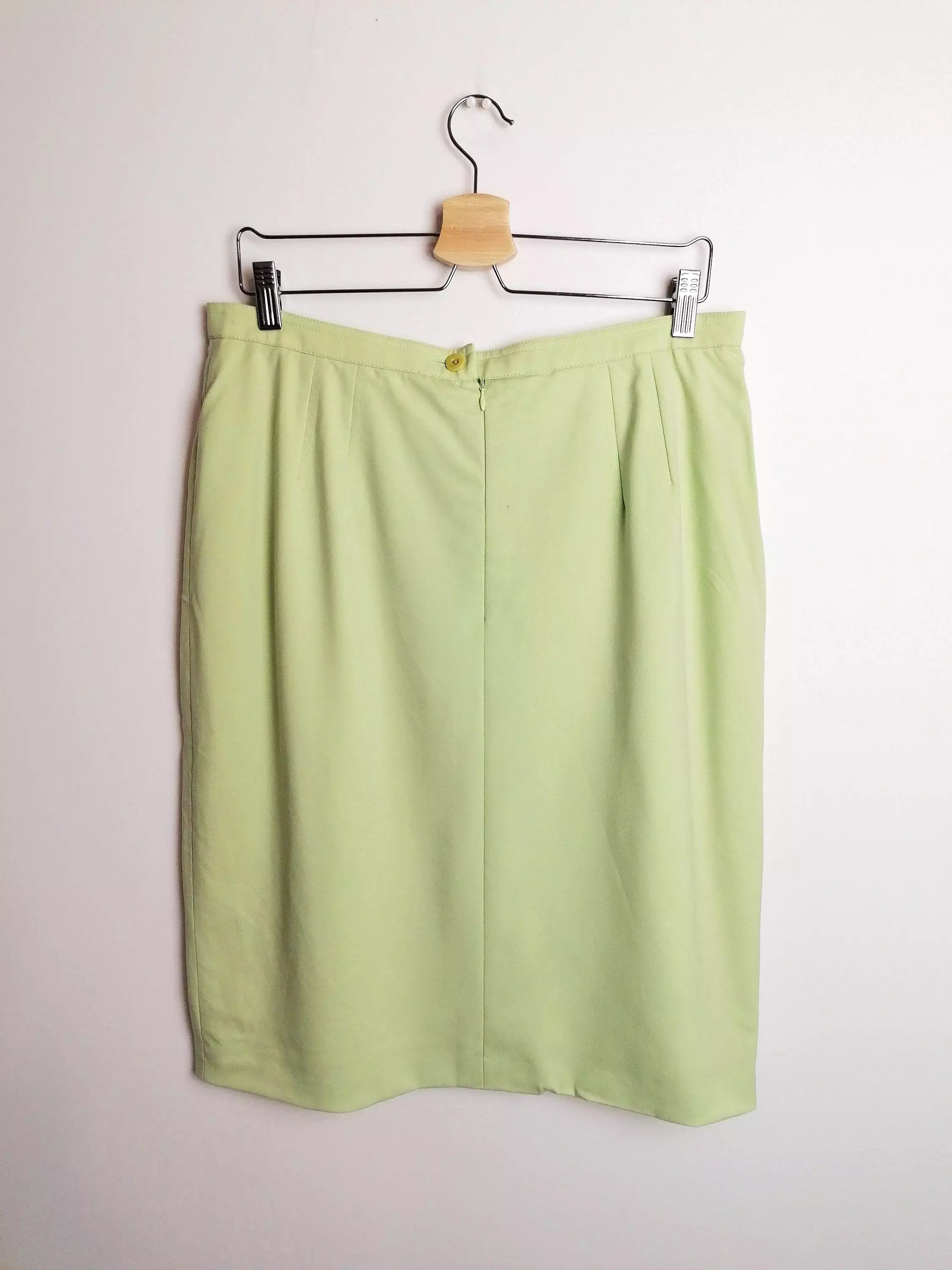 80's ESCADA by Margaretha Ley Pencil Skirt Pistachio Green - size L / D 42