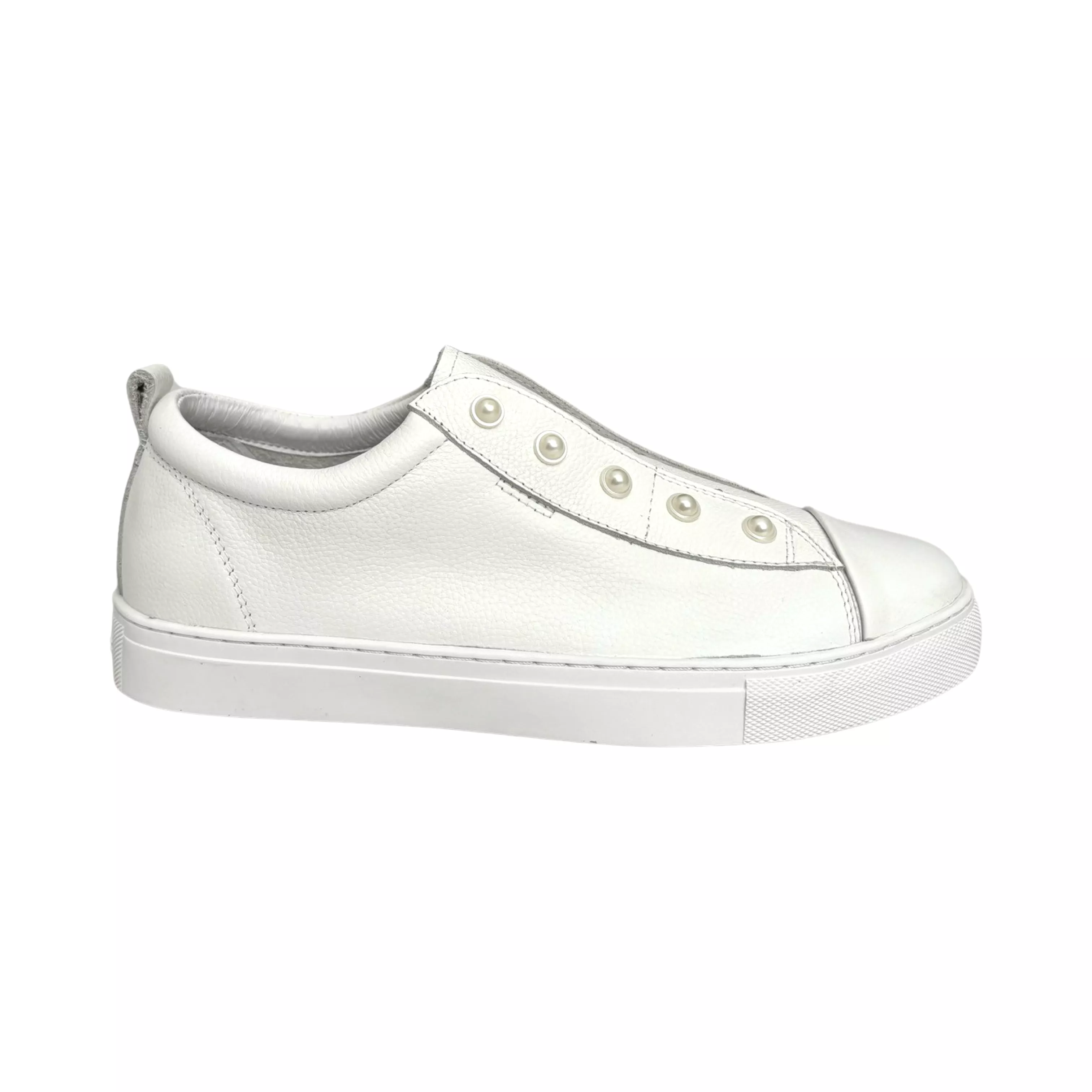 Pearla White Sneaker