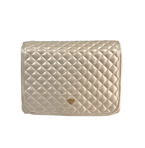 PurseN Getaway Toiletry Case - Pearl Quilted