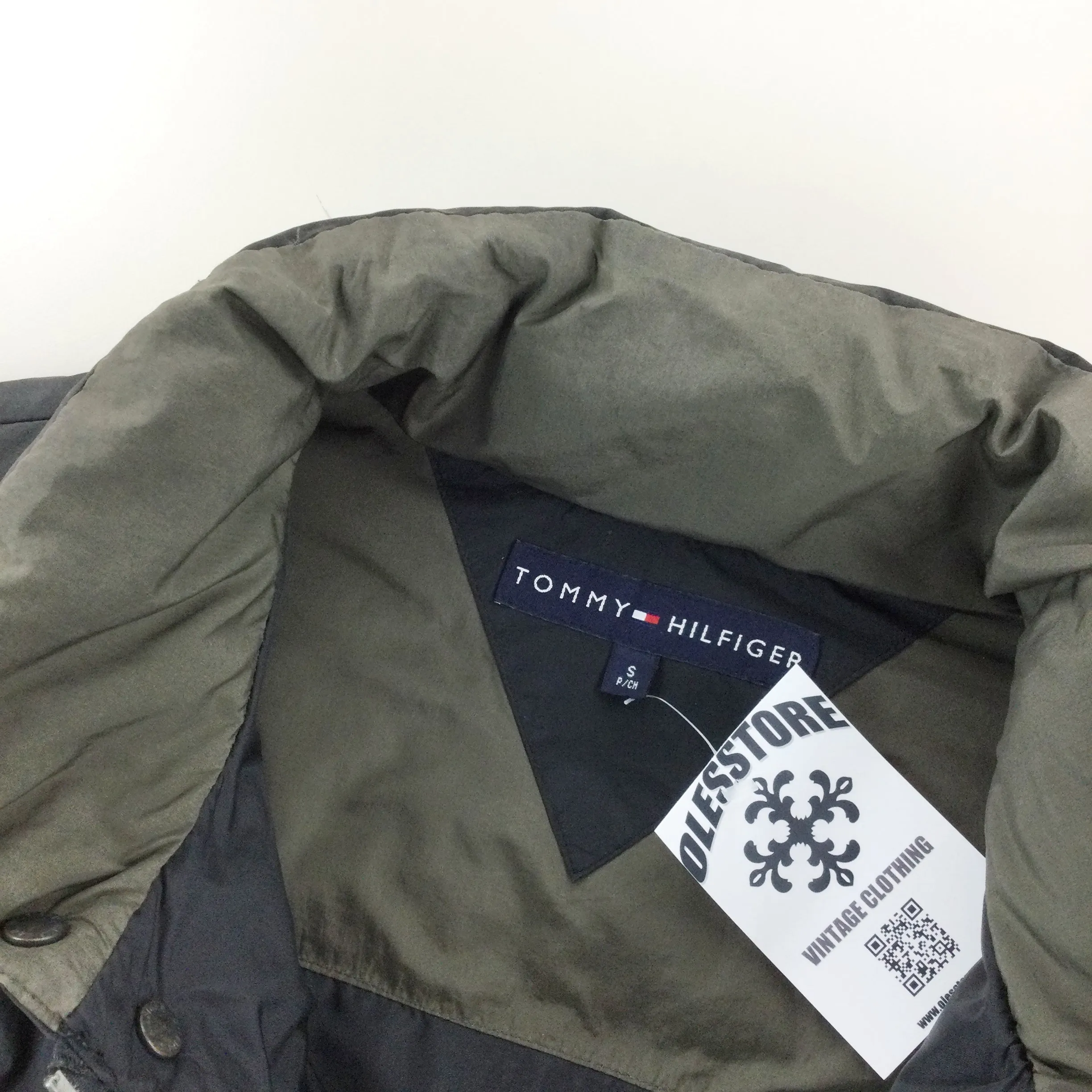 Tommy Hilfiger Puffer Jacket - Small