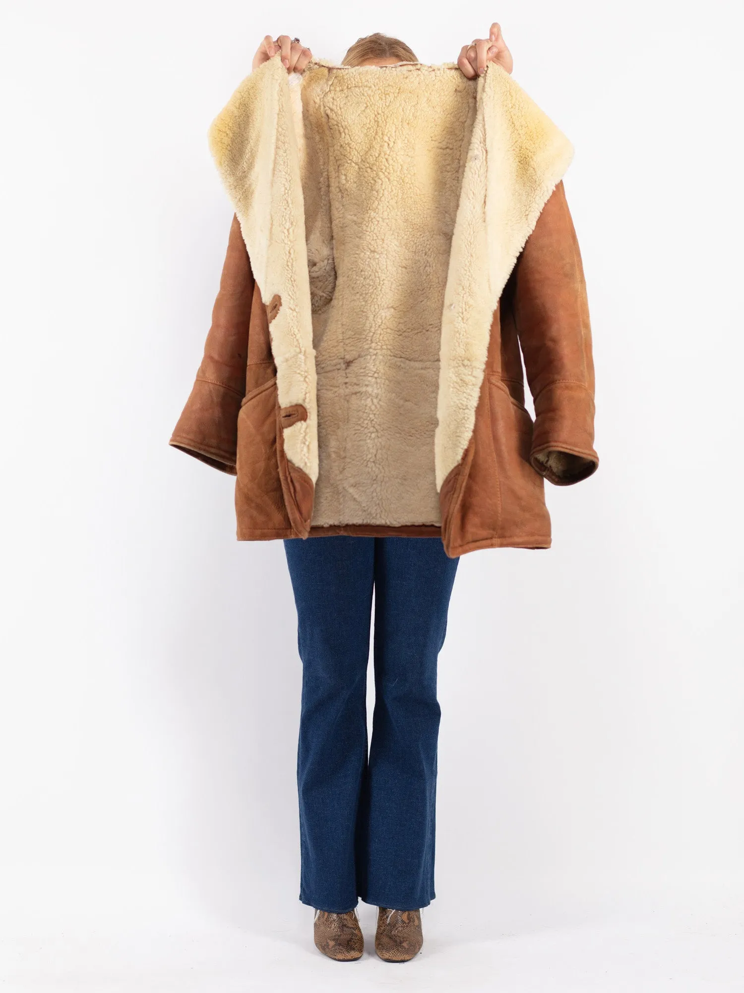 Vintage 80's Women Oversized Sheepskin Coat in Brown