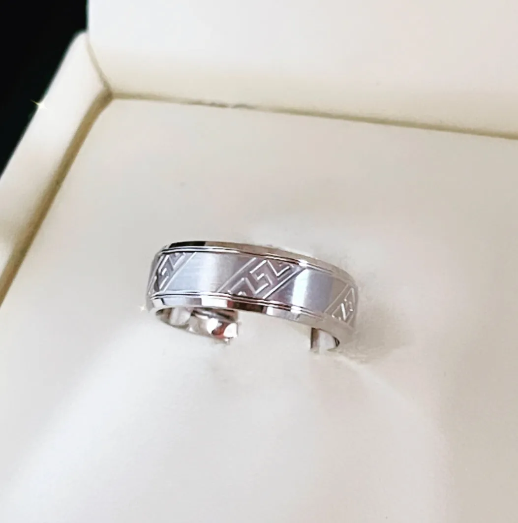 Wedding band WB109